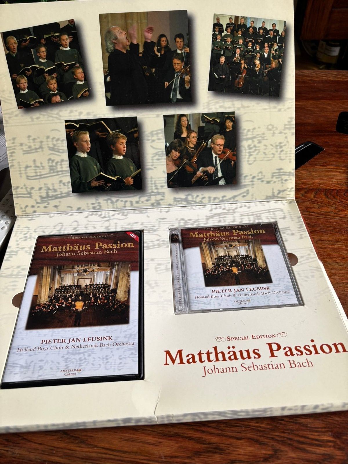 MATTHEUS PASSION 2CD EN 1DVD BACH DOOR Pieter Jan LEUSINK, Inclusief DVD, Overige typen, Ophalen of Verzenden, Zo goed als nieuw