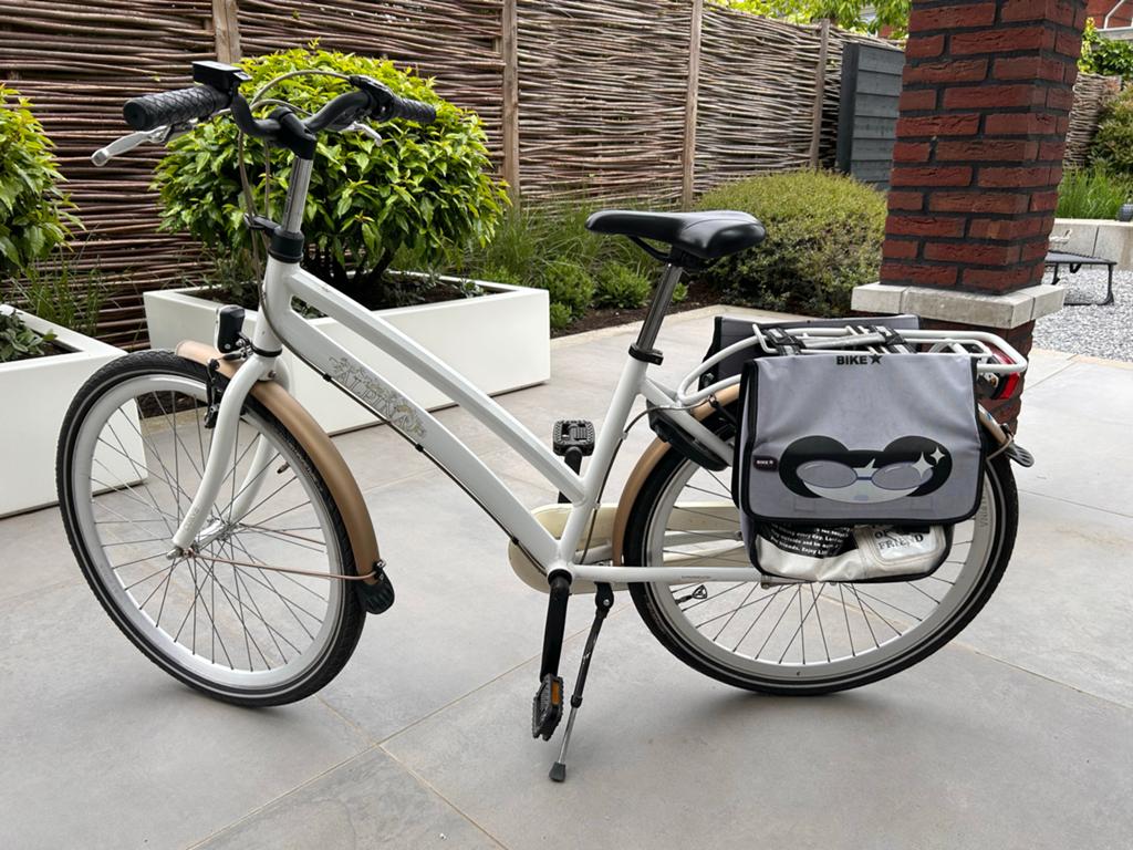 Meisjes Alpina fiets met 3 versnellingen 26 inch, Fietsen en Brommers, Fietsen | Meisjes, Ophalen, Gebruikt, 26 inch of meer, Versnellingen