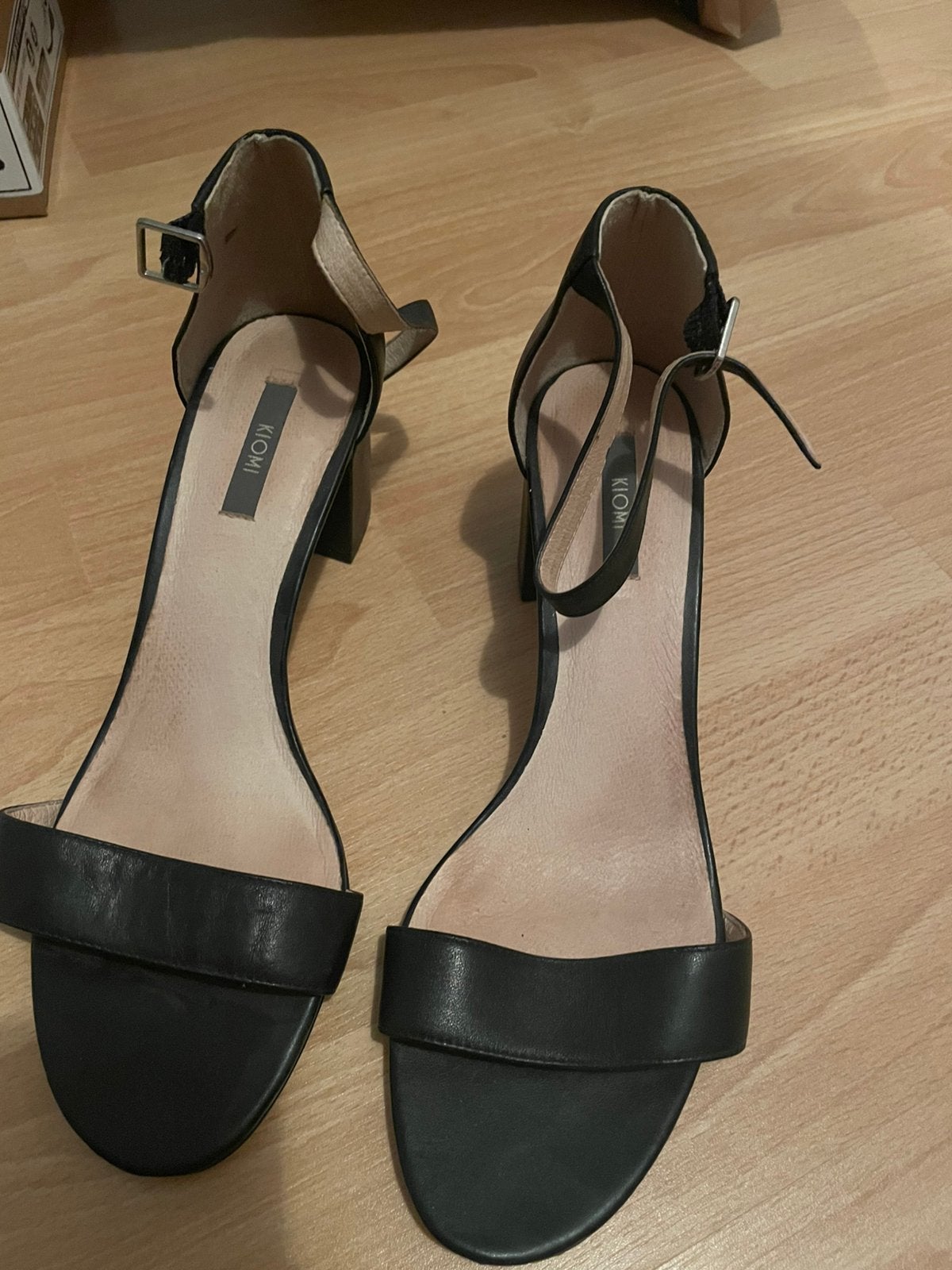Kiomi maat 40 sandalen met hak, Kleding | Dames, Zwart, Nieuw, Sandalen of Muiltjes, Ophalen of Verzenden