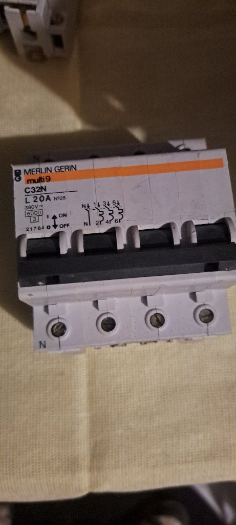 Merlin Gerin Multi 9 C32N L20A 380V~ Stroomonderbreker, Ophalen of Verzenden, Gebruikt