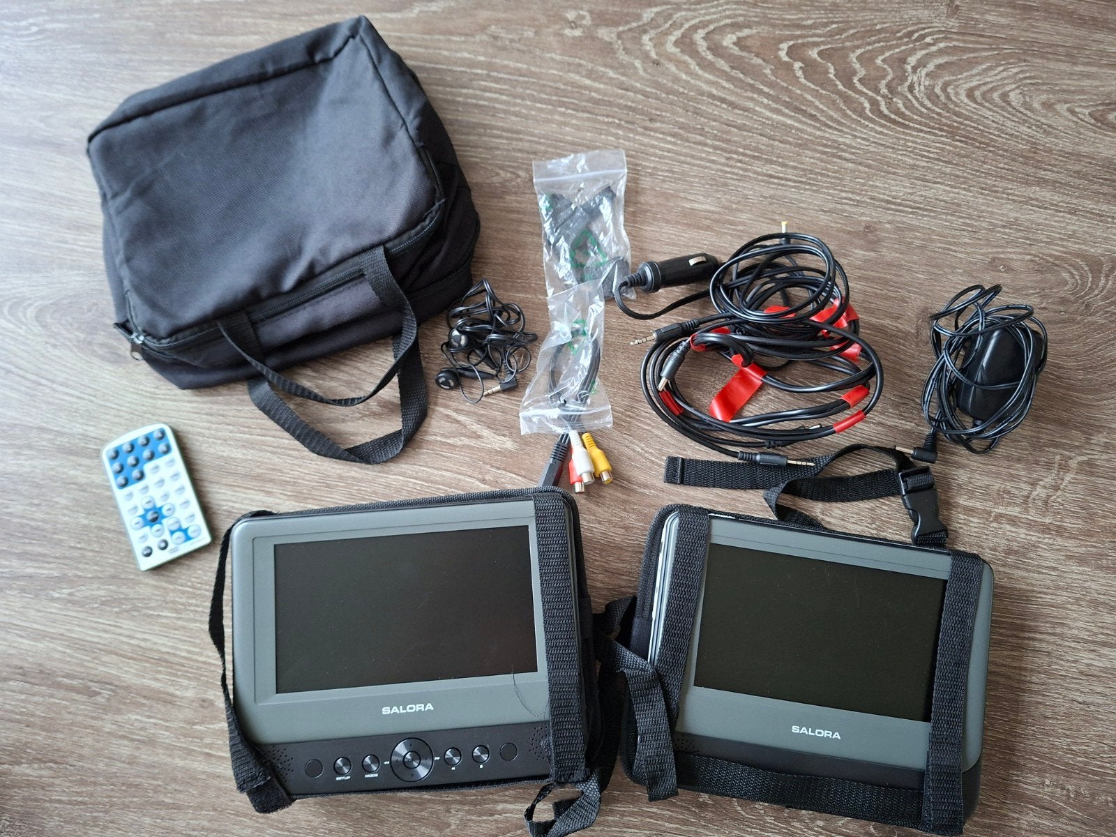 Te koop aangebode  draagbare Salora DVP7048TWIN, Ophalen of Verzenden, Overige merken, Draagbaar
