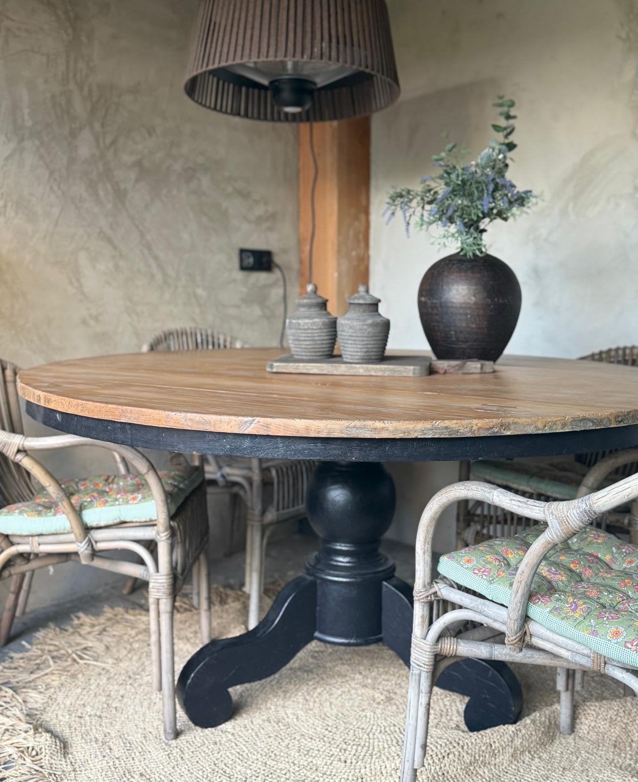 Mooie bolpoot klooster tafel, 150cm doorsnede, Antiek en Kunst, Ophalen