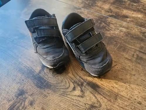 Zwarte Puma schoentjes met oranje details Maat 22 hh, Kinderen en Baby's, Babykleding | Schoentjes en Sokjes, Puma, Onbekend, Ophalen of Verzenden