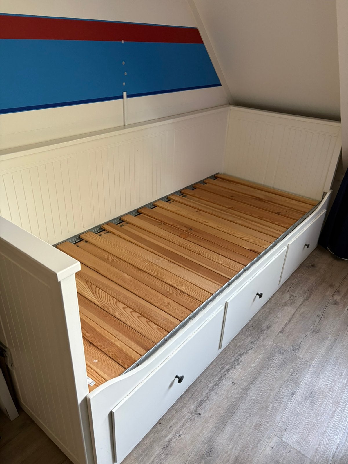 Ikea Hemnes bedbank, Huis en Inrichting, Gebruikt, Eenpersoons, Wit, Ophalen of Verzenden