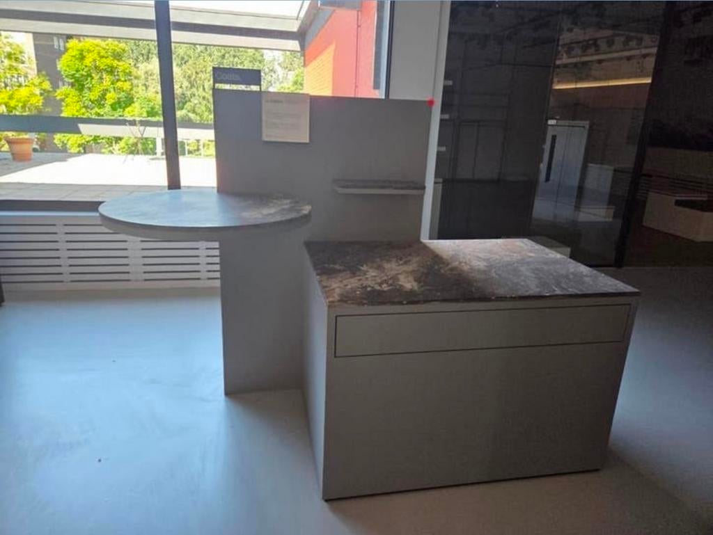 Kasten met marmer bladen verschillende kleuren, Ophalen of Verzenden, Minder dan 50 cm