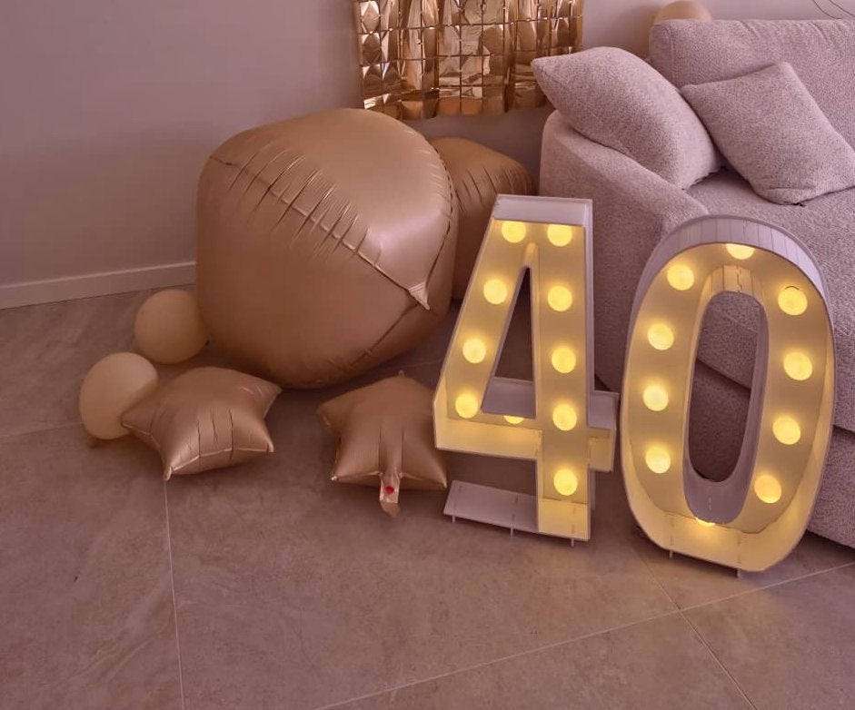 Grote verlichte cijfers '40' voor feestelijke decoratie, Ophalen, Gebruikt, Versiering, Verjaardag