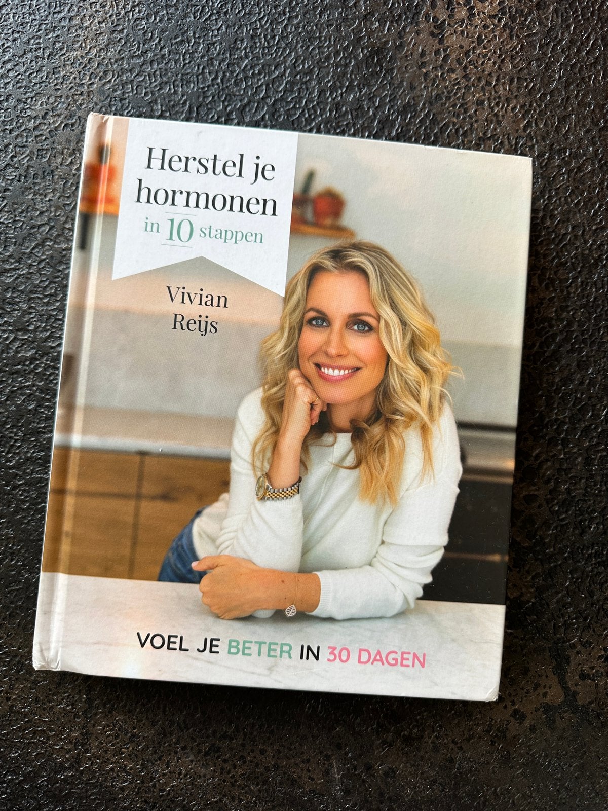 Herstel je hormonen in 10 stappen, Vivian Reijs, Boeken, Ophalen of Verzenden, Zo goed als nieuw, Dieet en Voeding