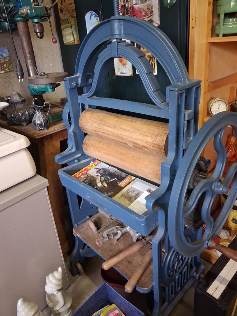 Oude mangel, Antiek en Kunst, Antiek | Gereedschap en Instrumenten, Ophalen of Verzenden