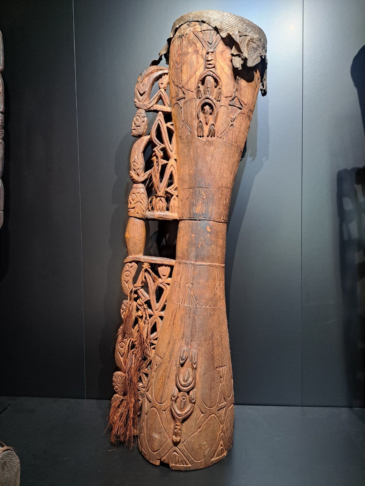 Asmat drum, Antiek en Kunst, Ophalen of Verzenden