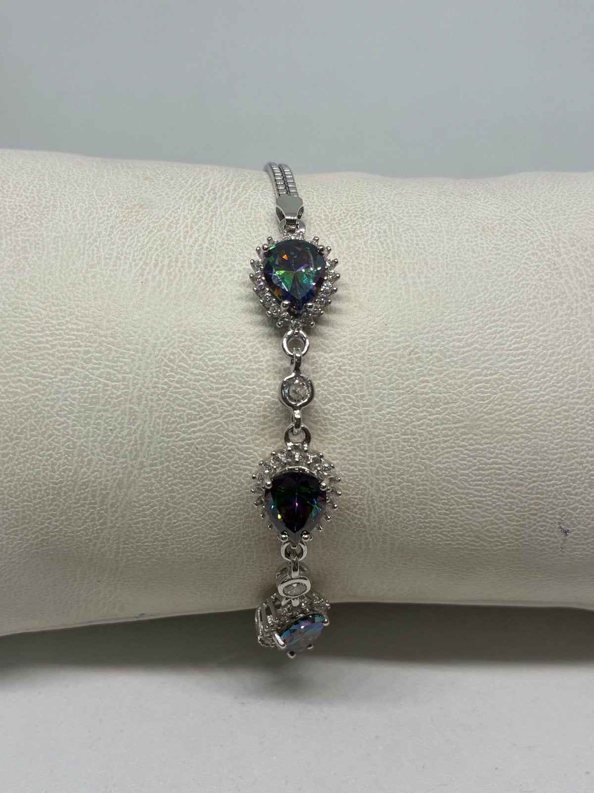 Zilveren armband met mystieke topaas en zirkonia - Zilver 92