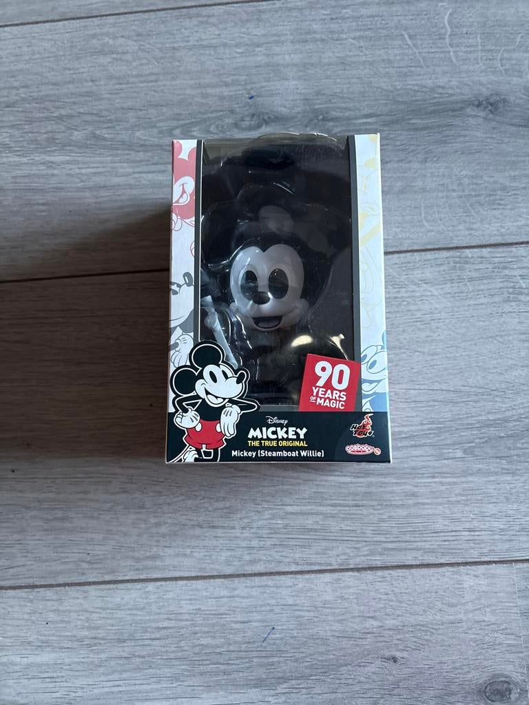 Disney Mickey Mouse Steamboat Willie Figuur - 90 jaar, Verzamelen, Disney, Ophalen of Verzenden, Mickey Mouse, Nieuw, Beeldje of Figuurtje