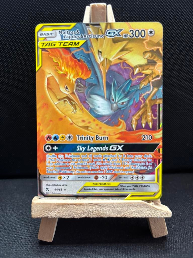 Moltres & Zapdos & Articuno GX - Hidden Fates - 44, Ophalen of Verzenden, Losse kaart