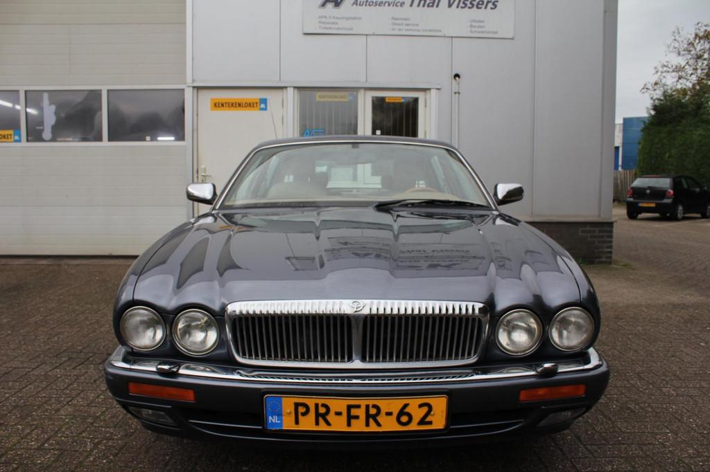 Daimler Double Six 6.0 V12 Origineel Nl Youngtimer Automaat, Achterwielaandrijving, Gebruikt, Beige, 12 cilinders