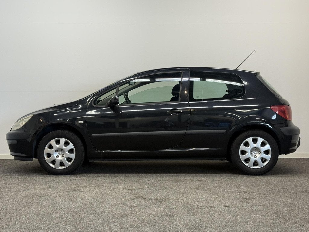 Peugeot 307 1.6-16V XS Cruise/Trekhaak/Clima!, Auto's, Peugeot, Voorwielaandrijving, Stof, 4 cilinders, Zwart