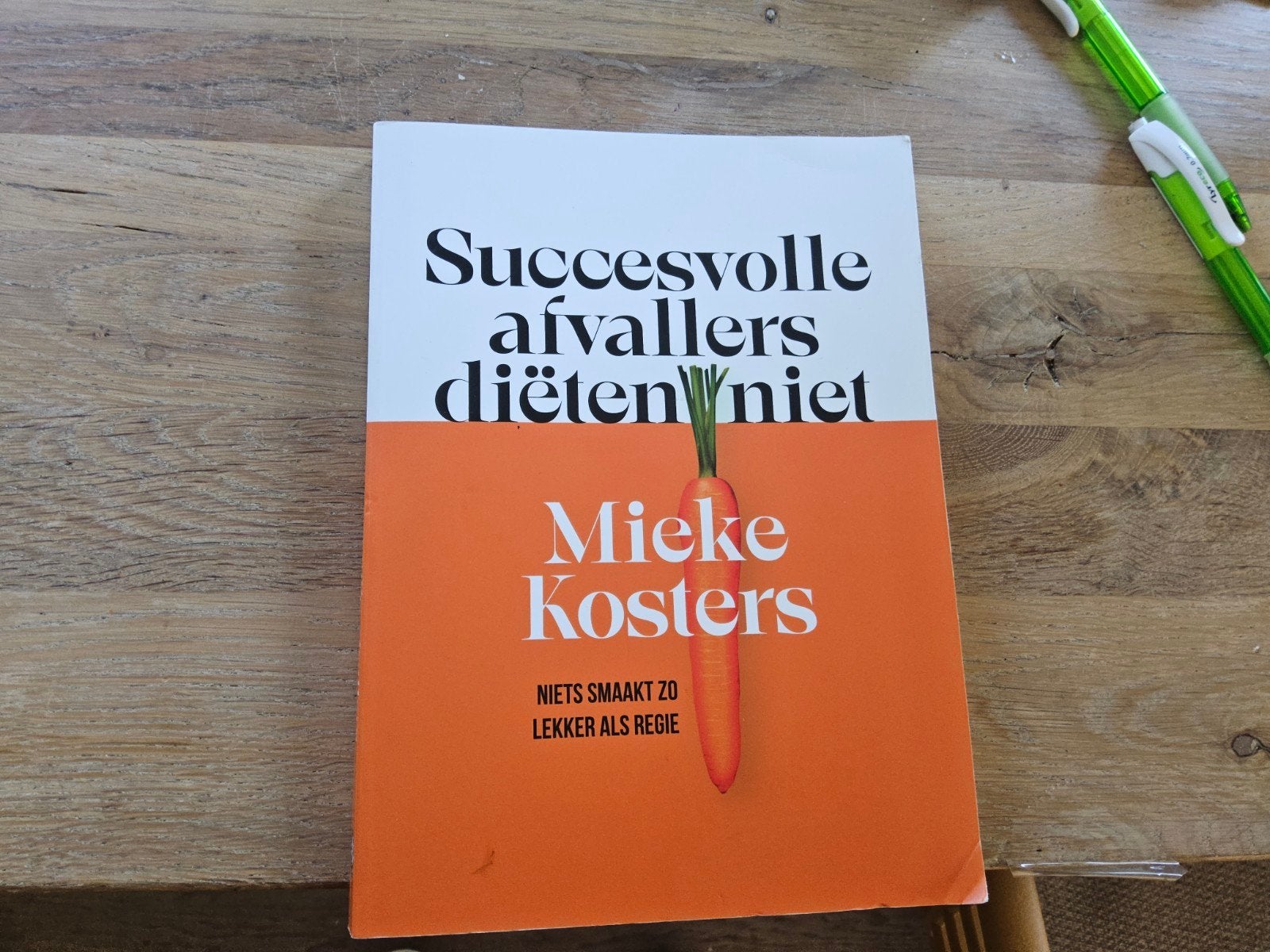 Succesvolle afvallers diëten niet - Mieke Kosters, Ophalen of Verzenden, Zo goed als nieuw, Dieet en Voeding, Mieke Kosters