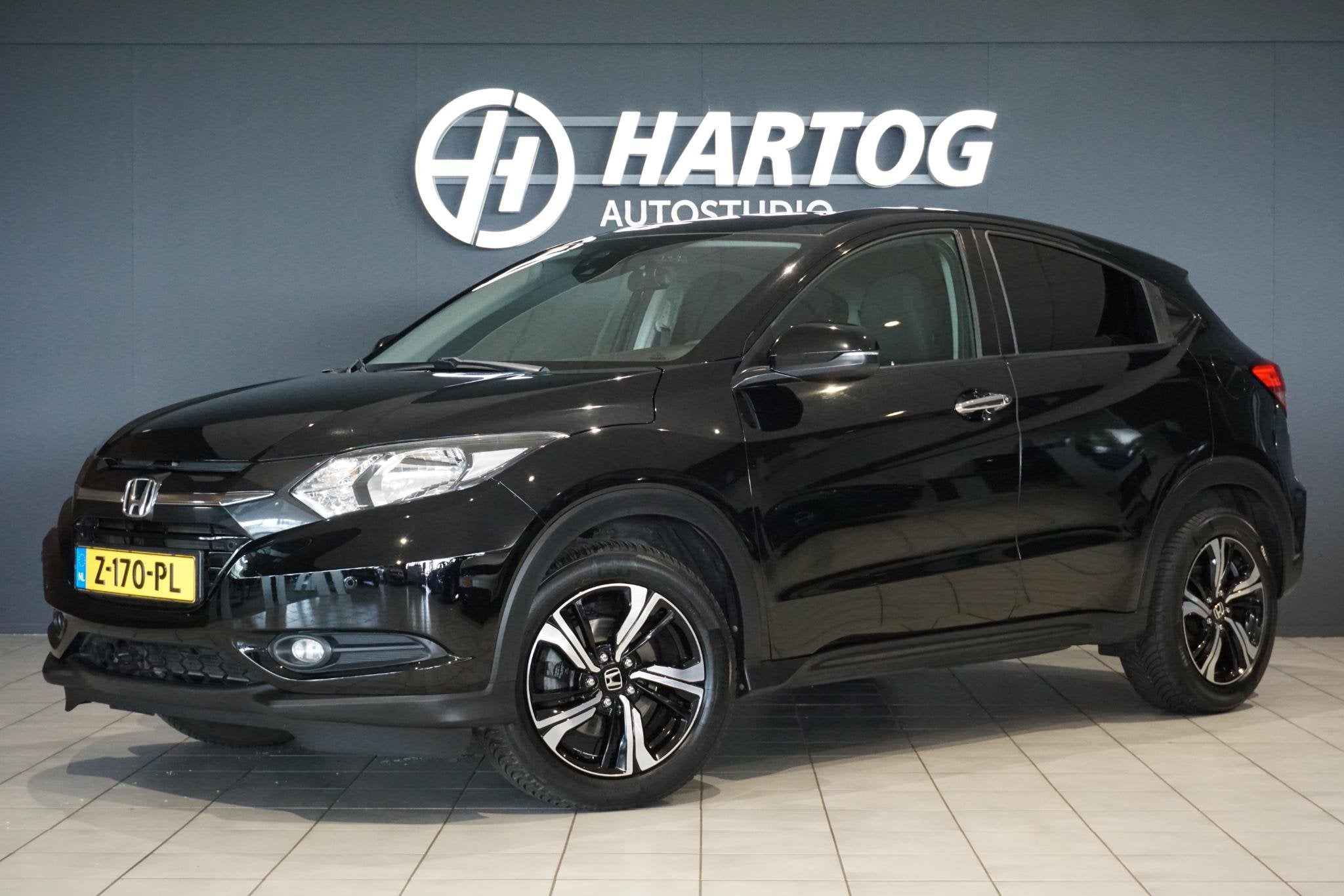 Honda HR-V 1.5 i-VTEC Executive + NAVI / DAB / SENSOREN / ST, Auto's, Stof, Euro 6, Zwart, Bedrijf