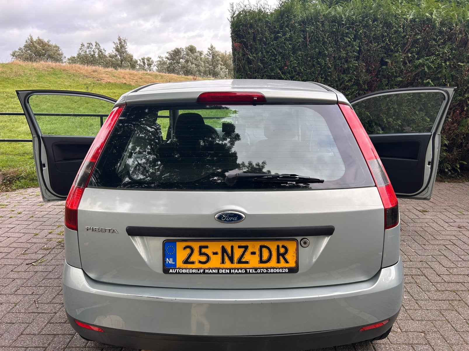 Ford Fiesta 1.3 | Airco | CarPlay/Android | APK 04-2027, Auto's, 40 €/maand, Zwart, 4 cilinders, Origineel Nederlands