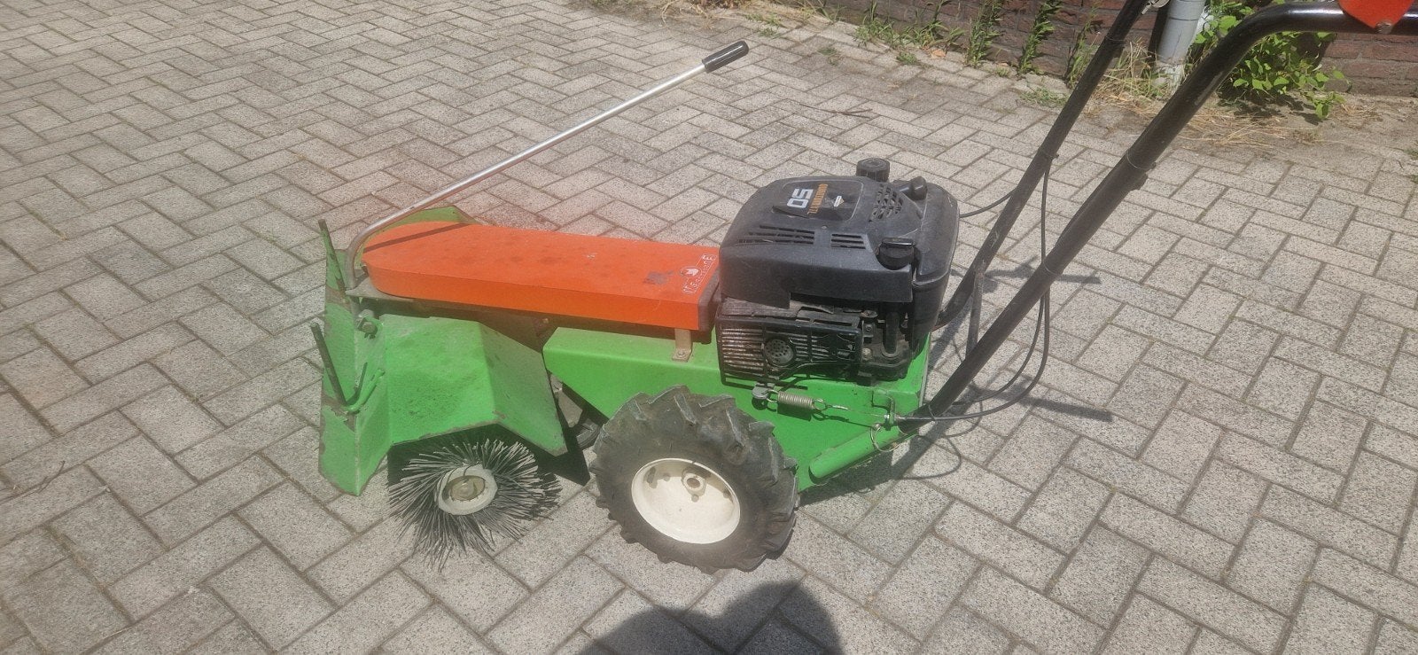 Eurogarden veegmachine 4 takt - 75cm veegborstel, Ophalen, Gebruikt, Eurogarden