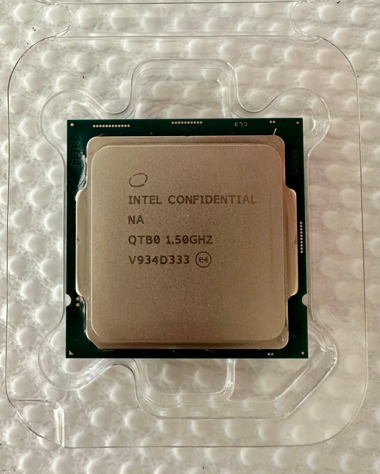 Intel QTB0 ES (vergelijkbaar met Core i9-10900T) 35W, Computers en Software, Processors, Ophalen of Verzenden, Zo goed als nieuw