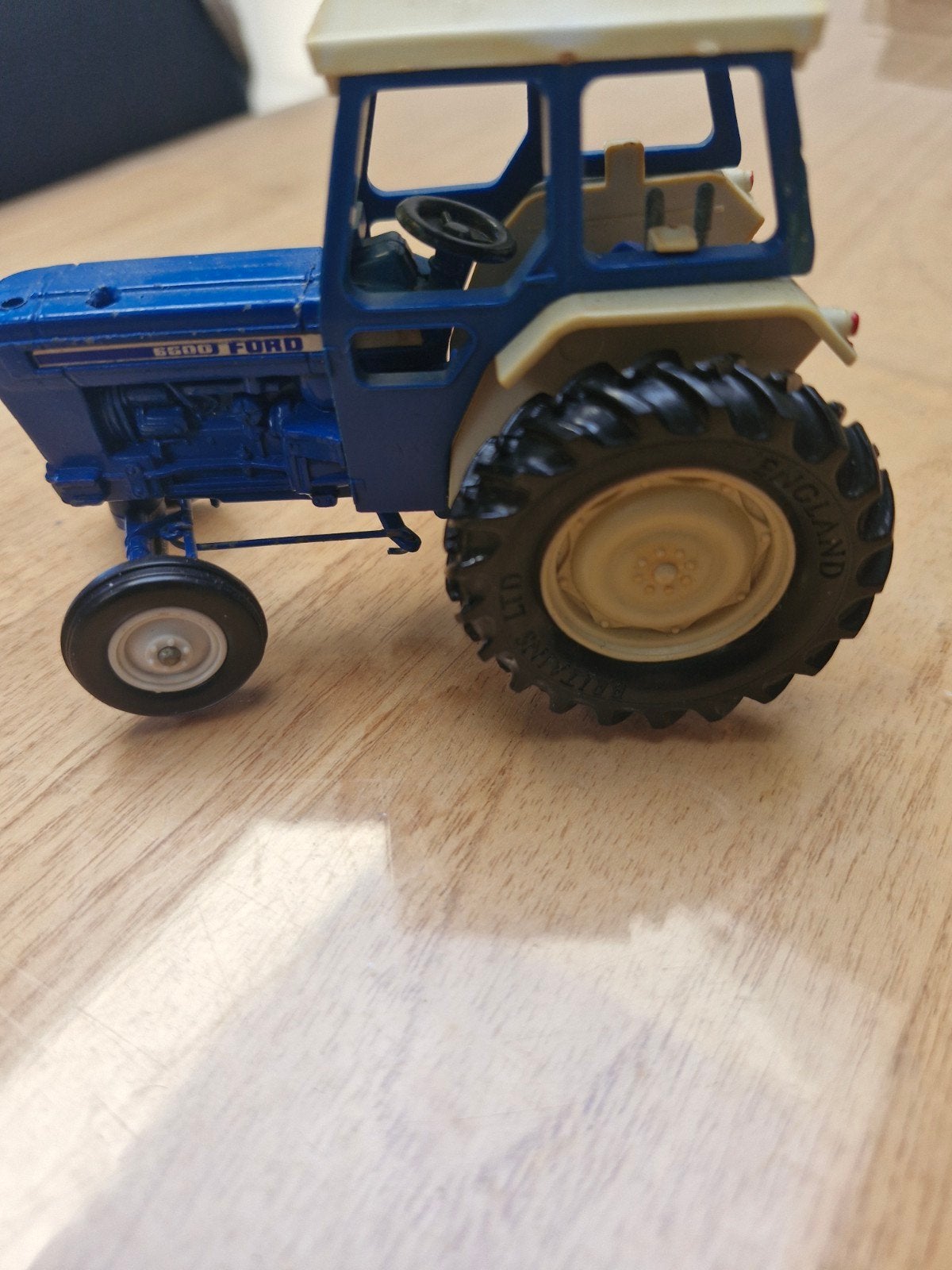 Britains Ford 6600 Model 9524 Tractor Speelgoed, Ophalen of Verzenden, Gebruikt, Tractor of Landbouw, Britains