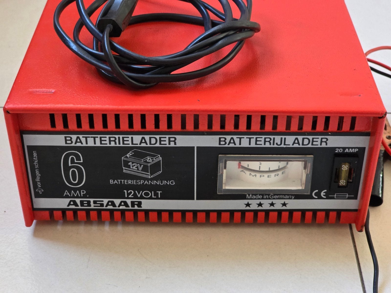 Absaar Acculader 6 Amp 12 Volt - West-Germany, Gebruikt, Universele onderdelen