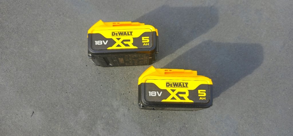 Dewalt XR batterijen, Ophalen, Zo goed als nieuw