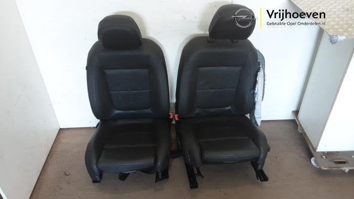 Bekleding Set (compleet) van een Opel Meriva (Meriva B 10-), Gebruikt, -, -, Opel