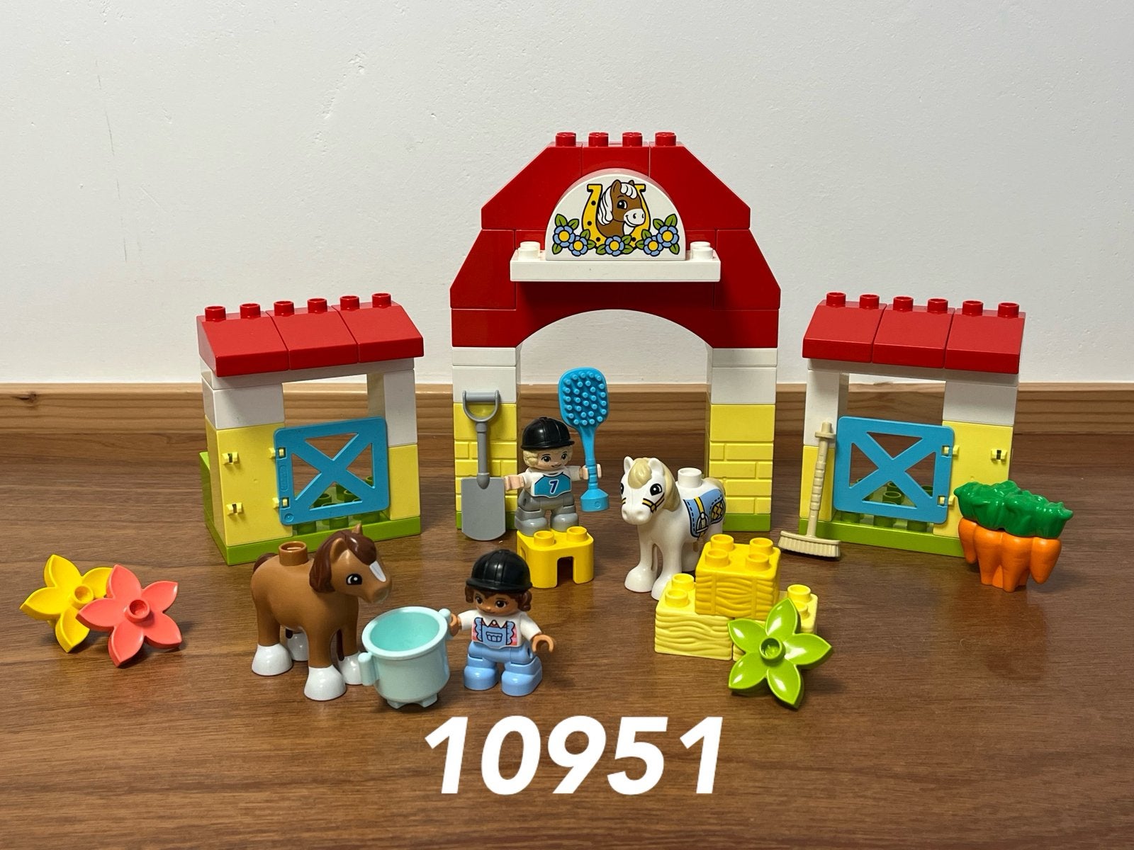 Duplo paardenstal pony verzorgen 10951 (compleet) 1, Ophalen of Verzenden, Zo goed als nieuw, Complete set, Duplo