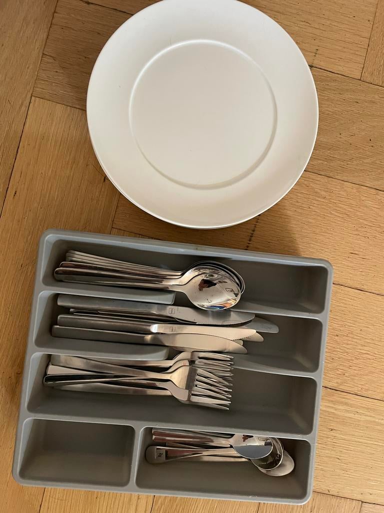 Hema bestekset RVS - 6 persoons + witte borden, Ophalen of Verzenden, Zo goed als nieuw, Rvs of Chroom, Vaatwasserbestendig