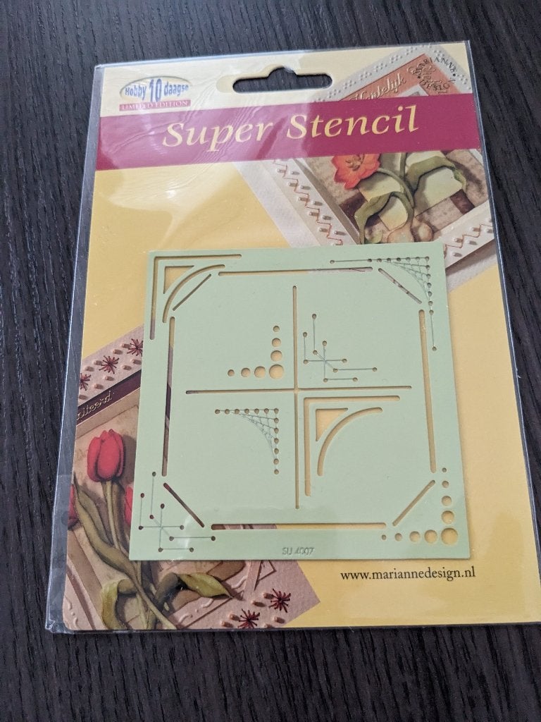 Marianne Design - Super stencil SU 4007, Hobby en Vrije tijd, Ophalen of Verzenden, Nieuw, Overige thema's, Pons of Mal