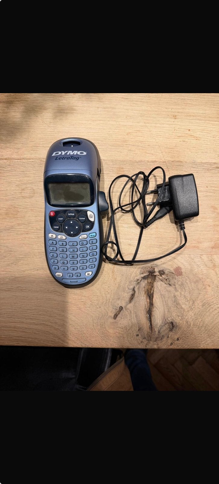 DYMO LetraTag labelmaker met adapter, Ophalen of Verzenden, Zo goed als nieuw, Qwerty, Etiket