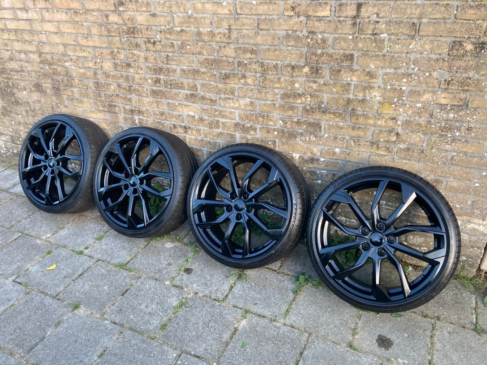 SUPERDIKKE 19 INCH CLIO IV RS VELGEN!!! GOEDE BANDEN 5x114.3, 215 mm, Banden en Velgen, Personenwagen, Zomerbanden