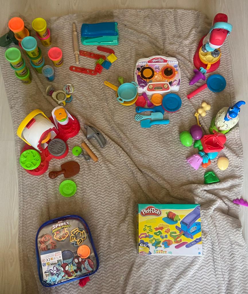 Play-Doh grote bundel Fun Factory nieuw pizza oven Spideyset, Kinderen en Baby's, Speelgoed | Babyspeelgoed, Zo goed als nieuw