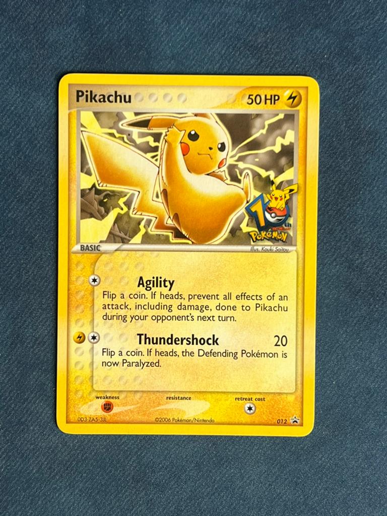 Pikachu 10th anniversary 012 promo, Ophalen of Verzenden, Zo goed als nieuw