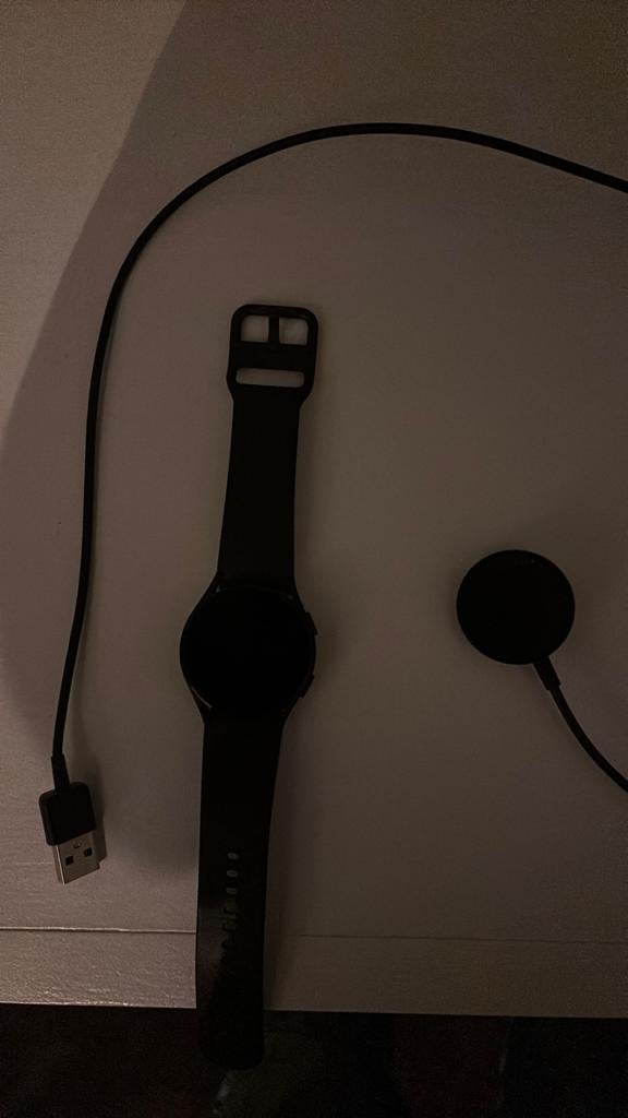 Samsung watch 4, Ophalen, Zwart, Snelheid, Zo goed als nieuw