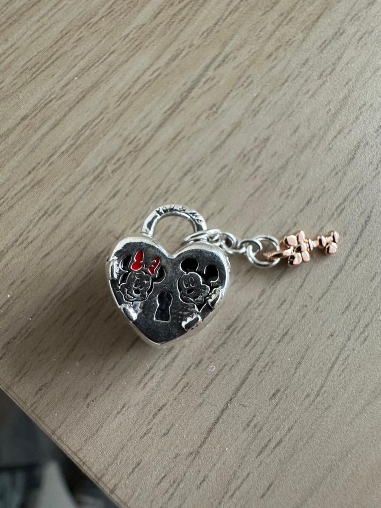 Pandora disney bedel, Sieraden, Tassen en Uiterlijk, Bedels, Ophalen of Verzenden, Zo goed als nieuw, Zilver, Pandora