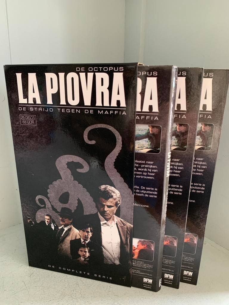 La Piovra - De Strijd Tegen De Maffia - Complete Serie DVD, Cd's en Dvd's, Waargebeurd drama, Boxset, Ophalen of Verzenden, Zo goed als nieuw