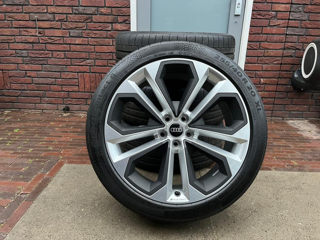 Originele Audi sport Q3 SQ3 20 inch 5x112 continental 2023, Ophalen, Audi, Gebruikt, 255 mm