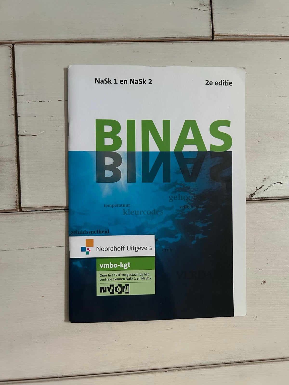 BINAS NaSk 1 en NaSk 2 VMBO-KGT 2e editie Noordhoff, Boeken, Ophalen of Verzenden, Zo goed als nieuw, VMBO, Natuurkunde