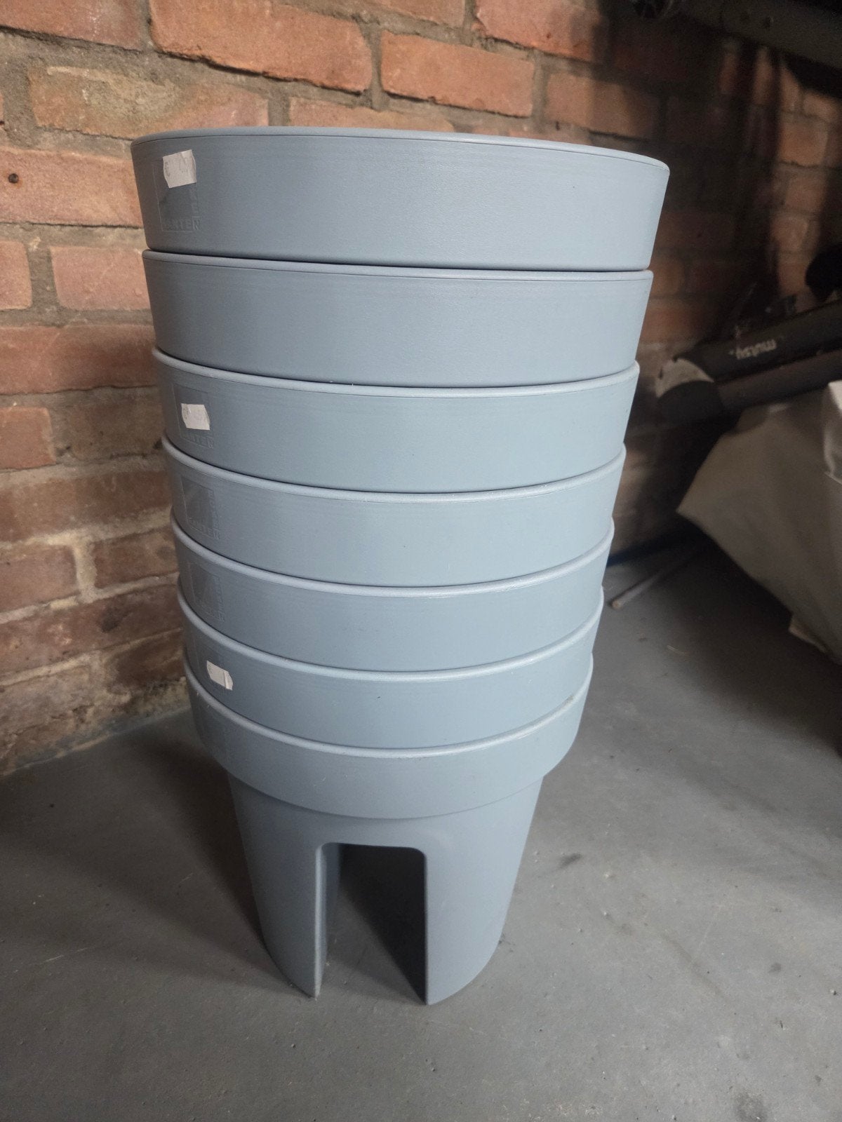 7x Plantenbakken voor schutting/balkon - Grijs, Kunststof, Minder dan 30 cm, Minder dan 60 cm, Rond