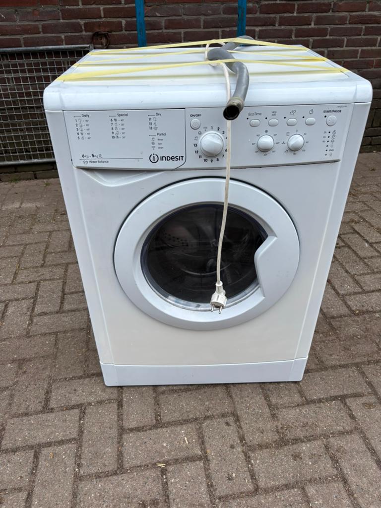 indesit wasmachine, Ophalen, 1200 tot 1600 toeren, Gebruikt, Voorlader