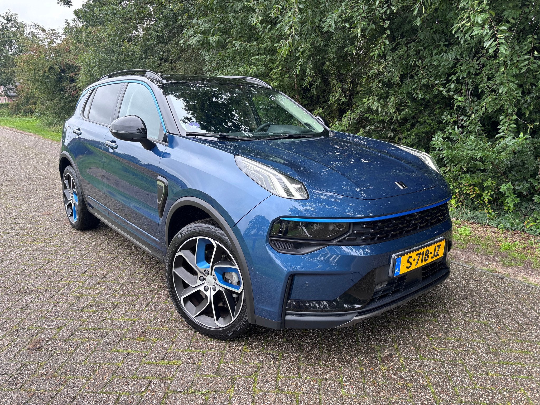 LYNKenCO 01 1.5 Hybride 2023 50.000KM 360 Camera Schuifdak, Auto's, Automaat, Metallic lak, Euro 6, Blauw