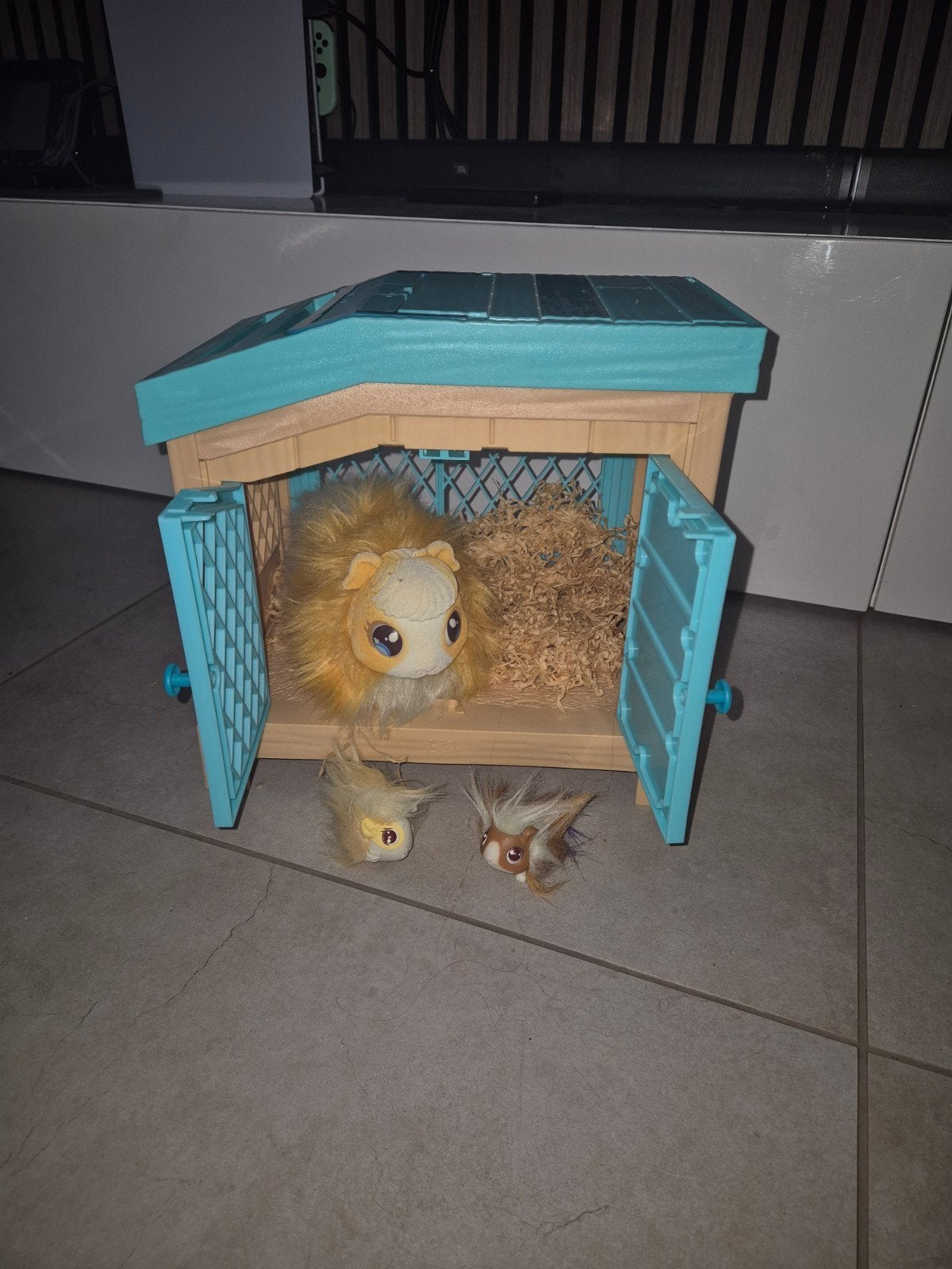 mama surprise cavia, Verzamelen, Poppenhuizen en Toebehoren, Ophalen, Zo goed als nieuw, Poppenhuis
