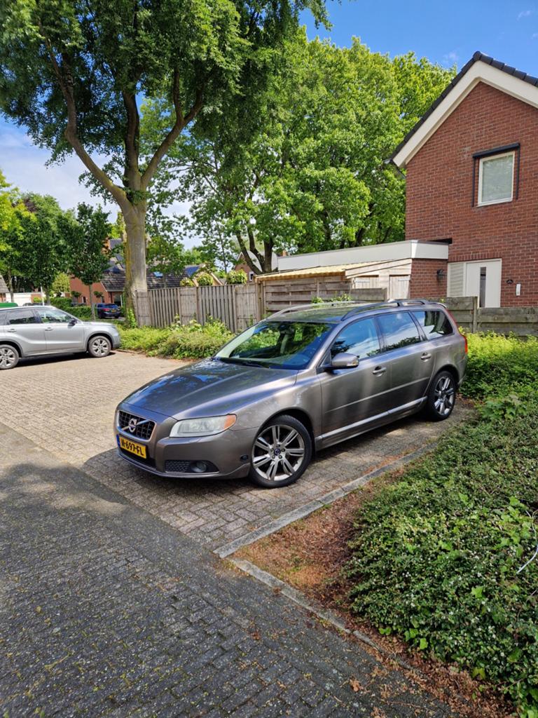 Volvo V70 2.5 T AUT 2009 lpg, Auto's, Volvo, Particulier, V70, Benzine, D, Stationwagon, Automaat, Geïmporteerd, Zilver of Grijs