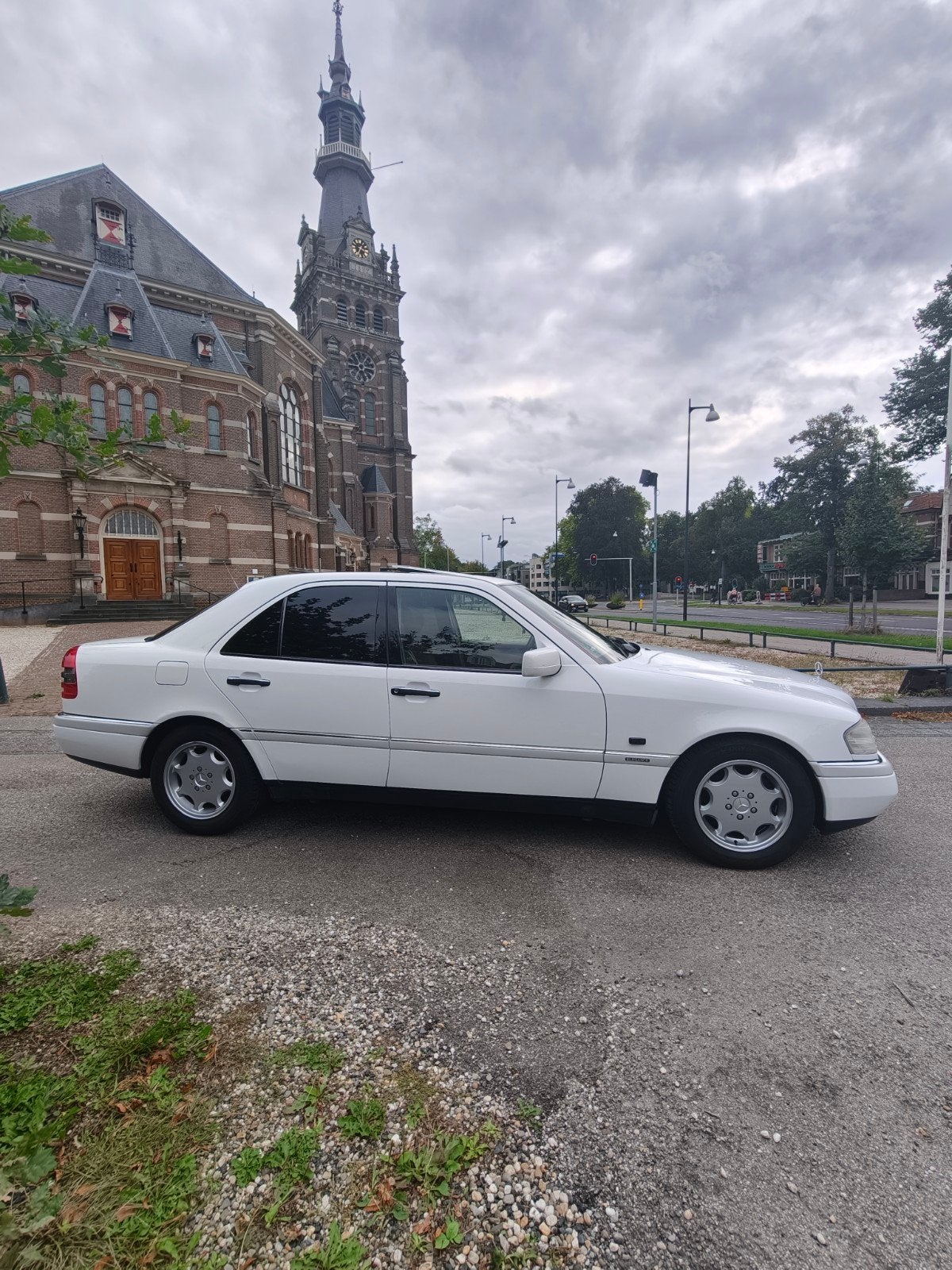 Mercedes-Benz C-Klasse 2.8 C280 Sedan AUT U9 1994 Wit, Auto's, Automaat, Achterwielaandrijving, Beige, Wit