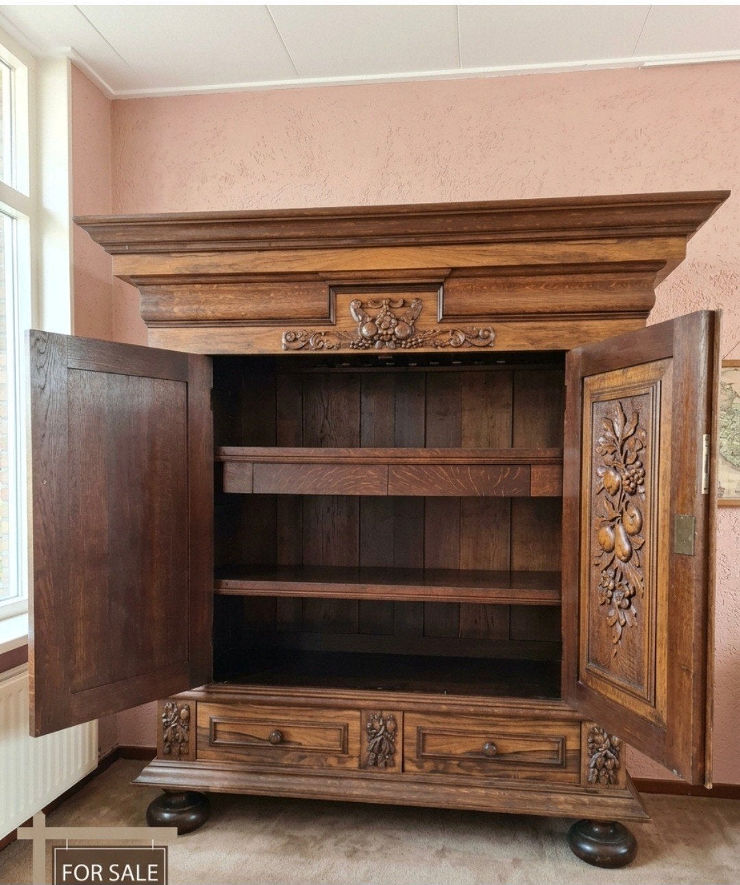 Prachtige Antieke Kussenkast / Rankenkast met Rijk Houtsnijw, Ophalen