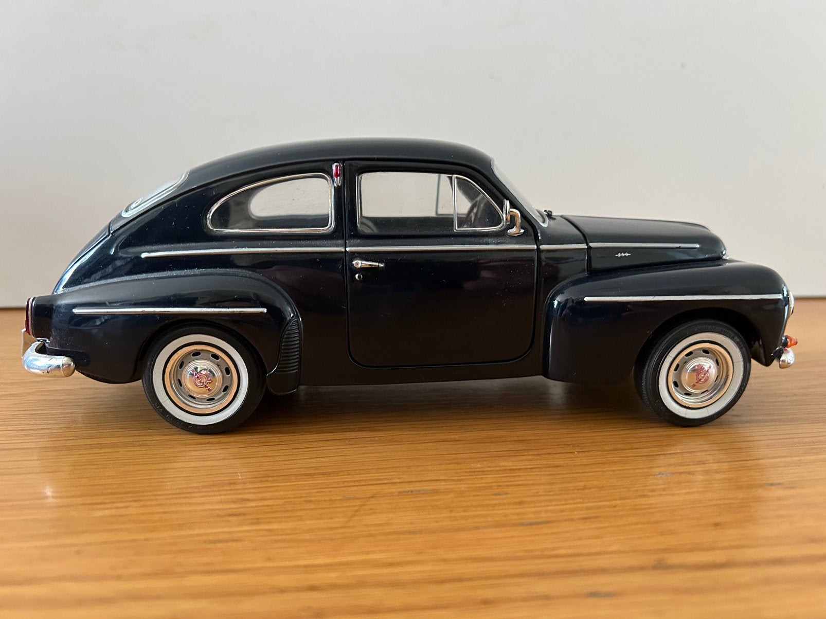 Volvo PV544 katterug Revell 1:18, Ophalen of Verzenden, Zo goed als nieuw, Auto, Revell