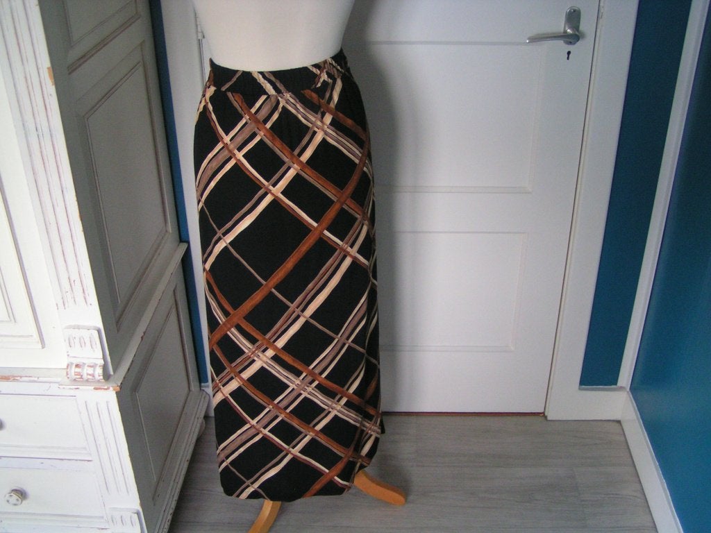 Prachtige Nieuwe Rok maat 44-46, Zwart, Maat 42/44 (L), Nieuw, Ophalen of Verzenden
