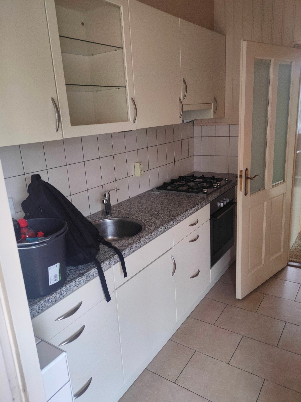 Keller keuken met stenen blad, elektrische oven en afzuigkap, Ophalen, Gebruikt, Graniet of Steen, Enkelwandige keuken