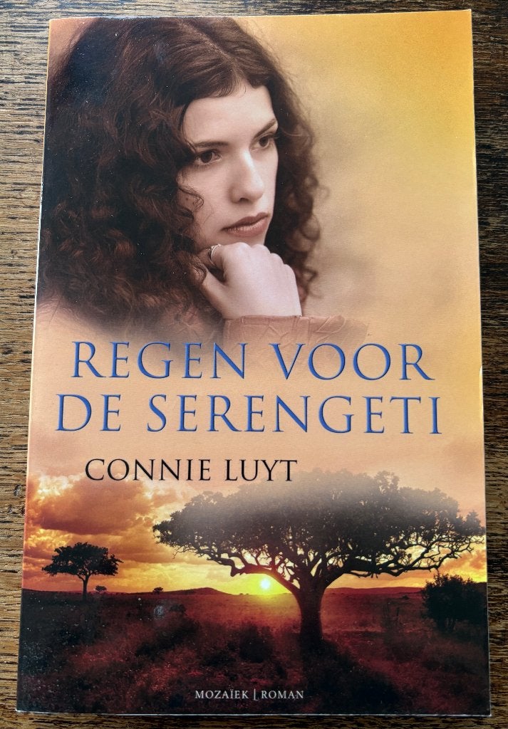 Connie Luyt - Regen voor de Serengeti, Boeken, Ophalen of Verzenden, Zo goed als nieuw